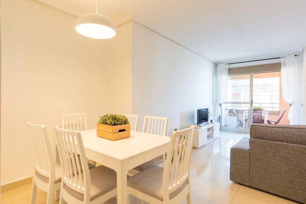 Tgh We The Sea Apartament