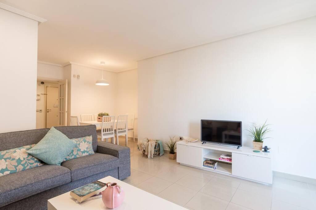 Apartament Tgh We The Sea *